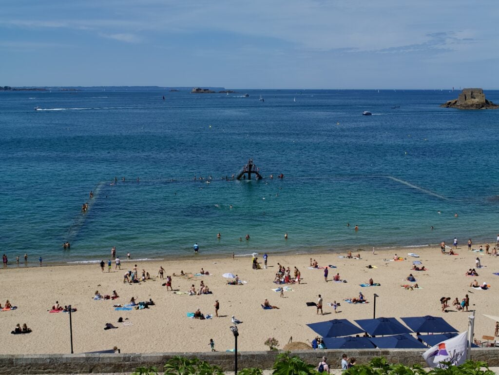 Piscine naturelle d'eau de mer de Saint-Malo