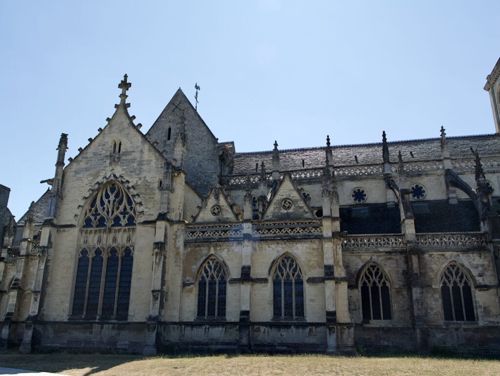 Basilique Sainte-Trinité de Cherbourg. Architecture gothique, construite au XIXe siècle